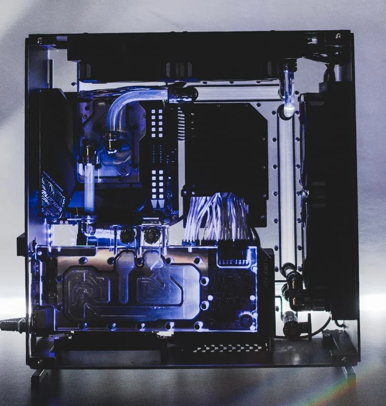 Wraith — UV watercooled gaming PC